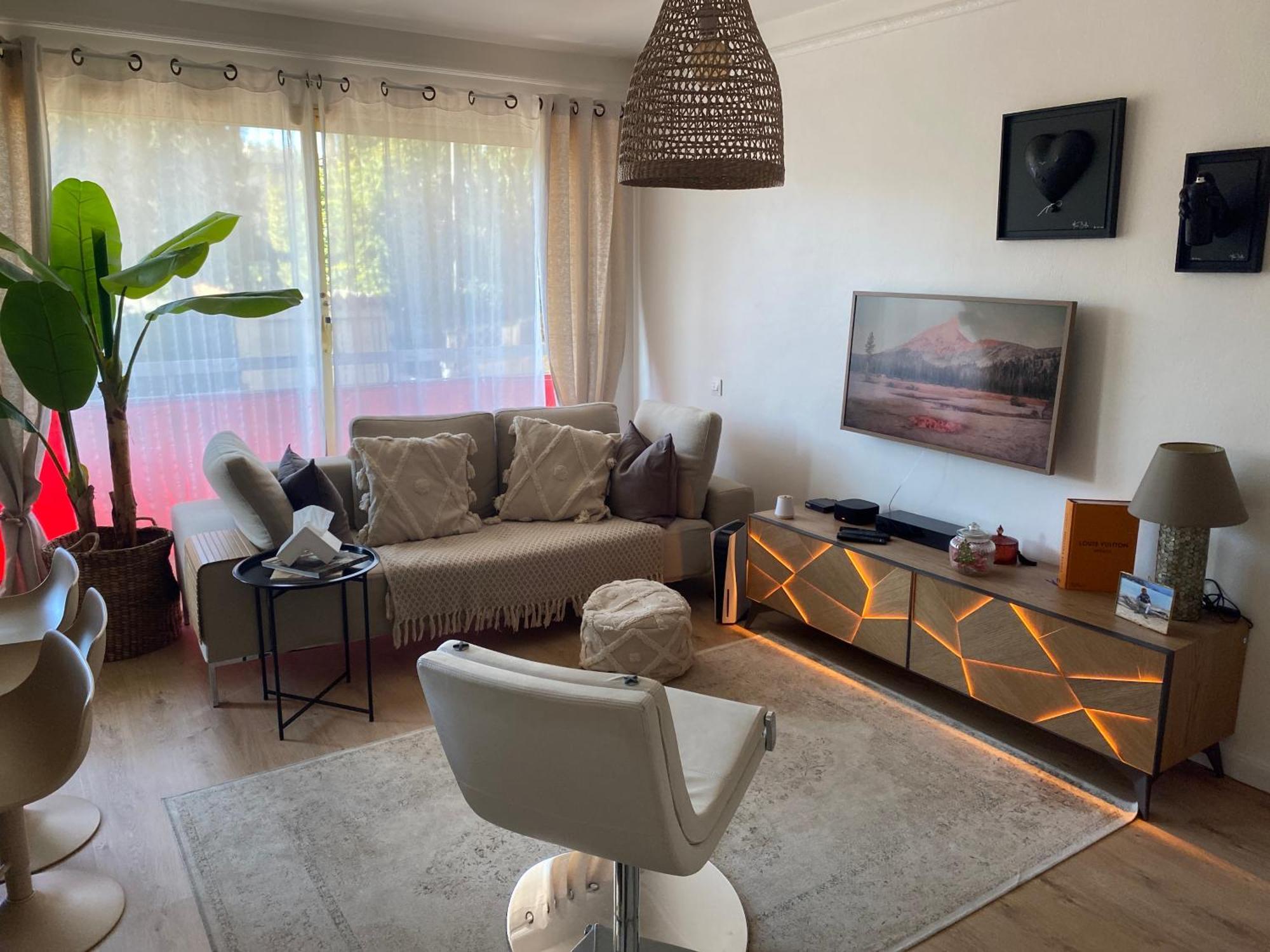 Da Laura Deux Pieces Proche De Cannes Le Cannet Exterior photo